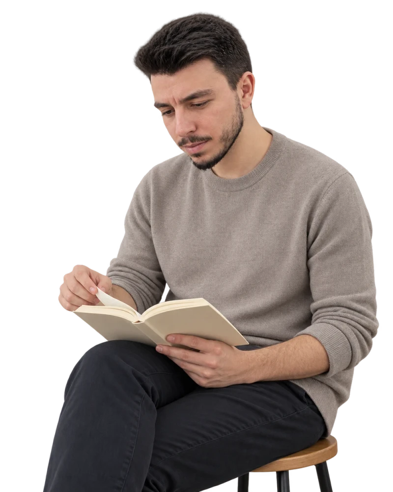 Murat Kendugan, kitap okurken